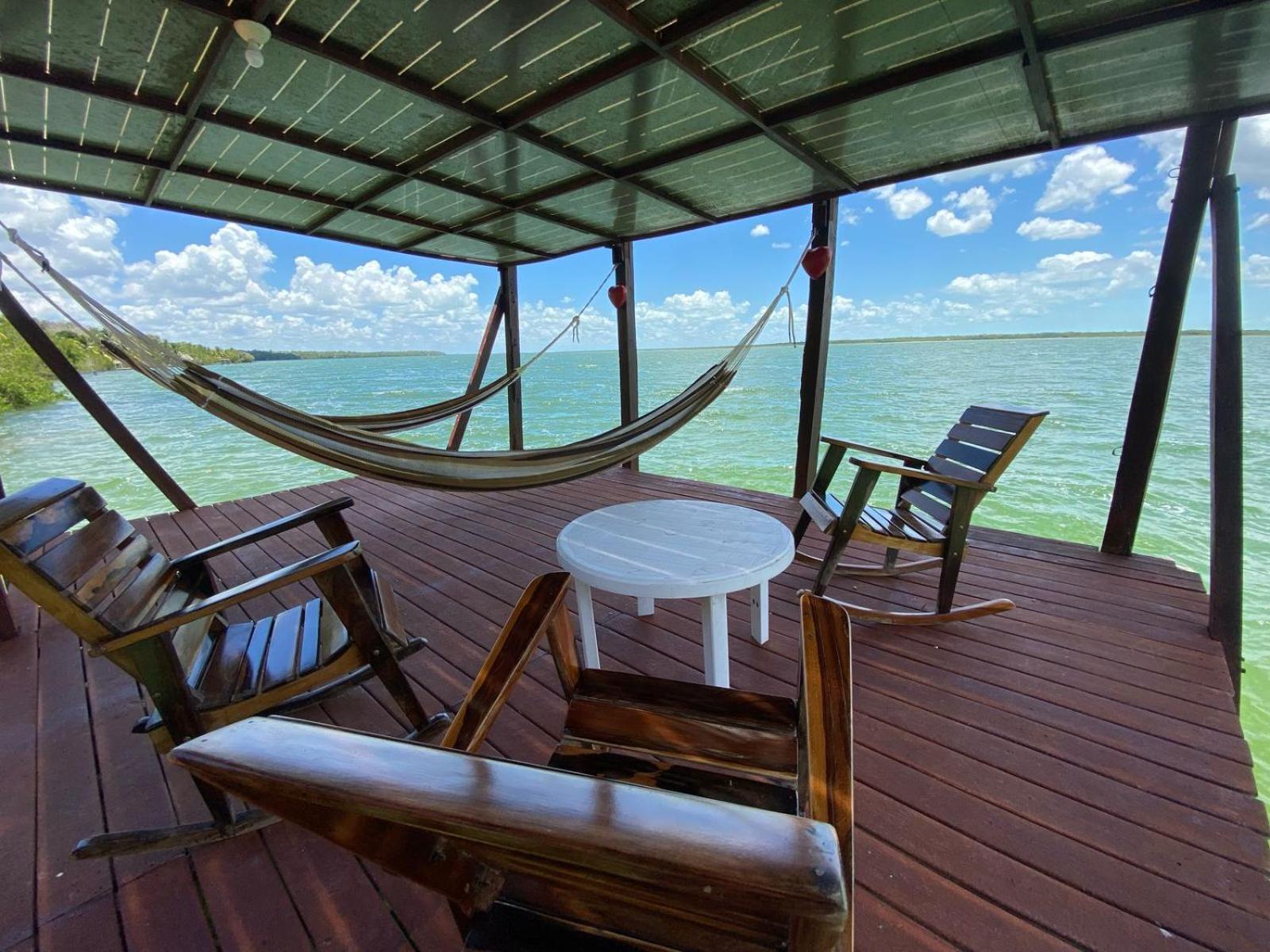 Coras Place Lagoon Front *